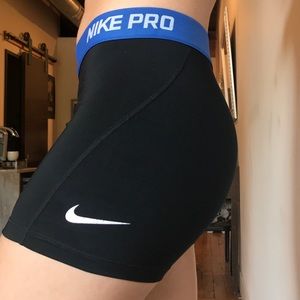 NWOT NIKE SPANDEX
